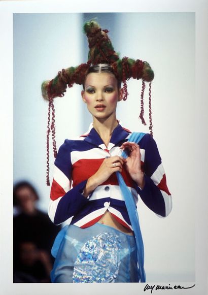 Kate Moss

Tirage sur papier Fujifilm, format...