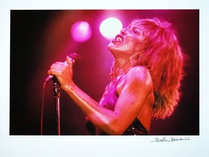 Tina Turner 1990

Tirage sur papier Fine...