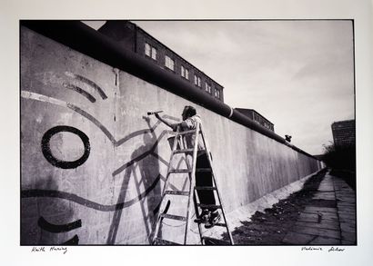 Keith Haring on the Berlin Wall

Print on...
