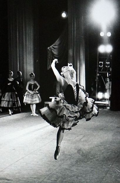 Bolshoi Ballet April 1972 Maximova

Vintage...
