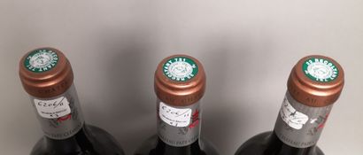 3 bouteilles Château PAPE CLEMENT - Grand...