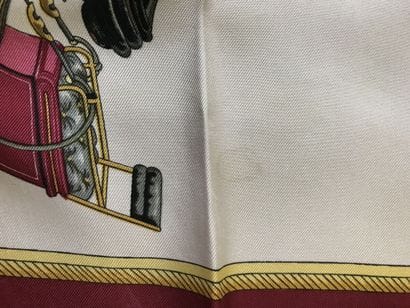 HERMES Paris

Trois carrés 90 en twill de...