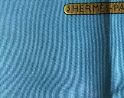 HERMES Paris

Quatre carrés 90 en twill de...