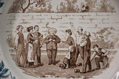 JEUX DE BOULE.

Plateau rond en faience de...