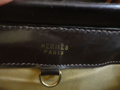 HERMES Paris

Sac en toile beige et cuir...