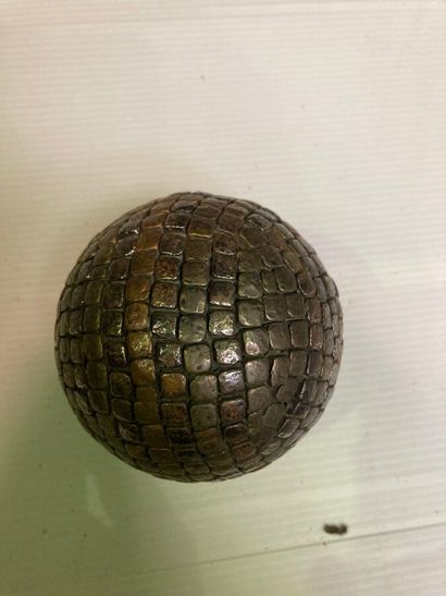 JEUX DE BOULE.

Deux paires de boules en...
