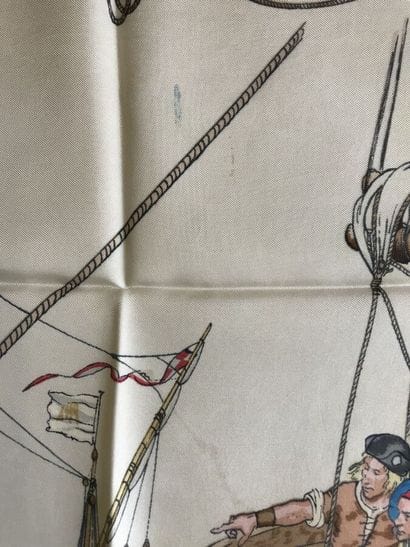 HERMES Paris

Trois carrés 90 en twill de...