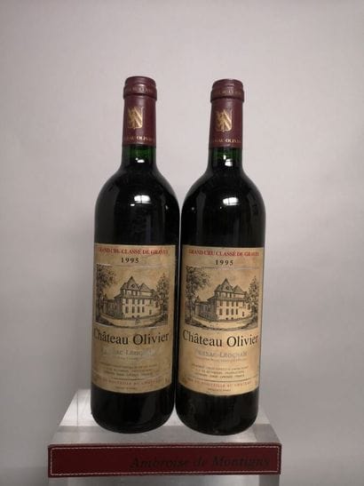 2 bouteilles Château OLIVIER - Gcc de Graves...