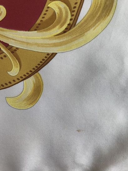 HERMES Paris

Quatre carrés 90 en twill de...