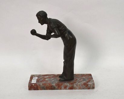 JEUX DE BOULE.

Joueur de boules anglaises.

Sculpture...