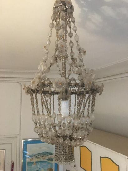Basket chandelier with glass pendants

SOLD...