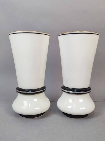 Pair of opaline vases decorated with flowers
Height:...
