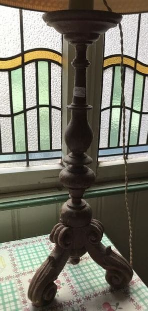 Barometer with cornice
Flamed mahogany with...