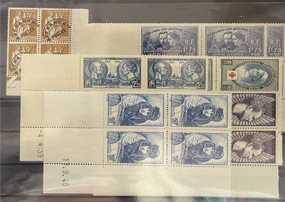 ** Yv. N°402 + 422 + 427 + 461 + Préo 71	France...