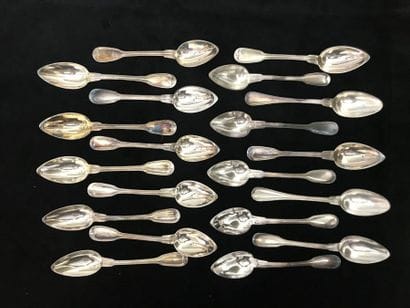 Twenty silver plated teaspoons contour net...