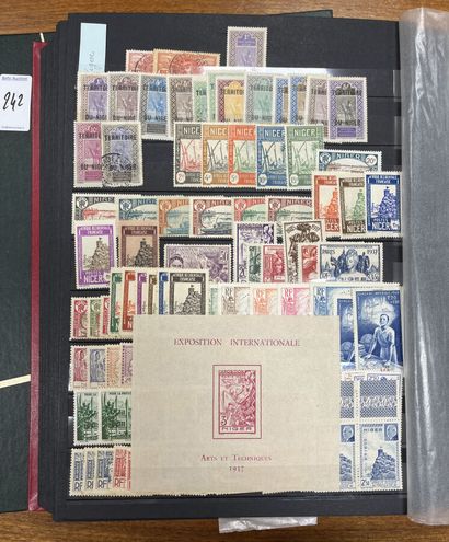**/*/O 5 albums French colonies including...