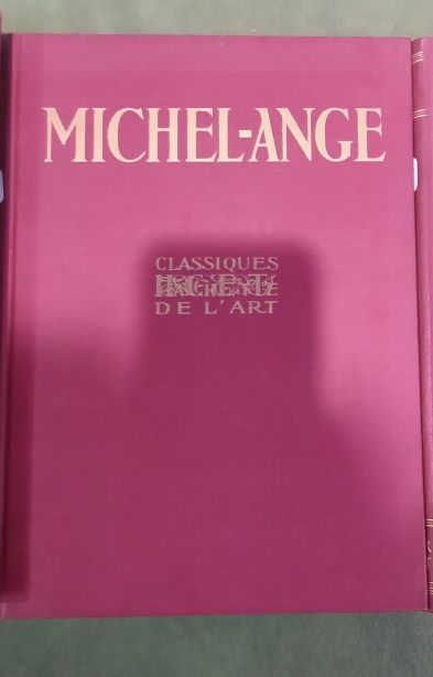 Lot of art history books including monographs...
