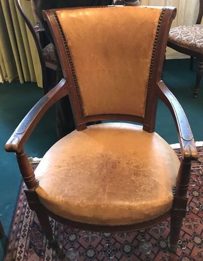 Armchair with reversed back
Mahogany lacquered...