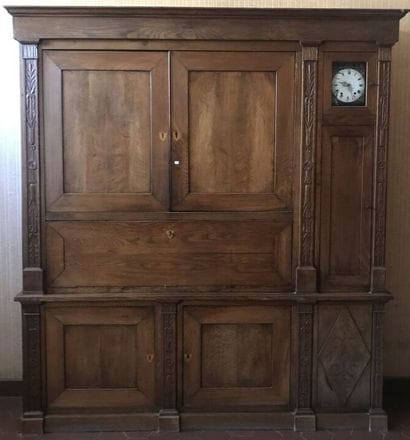 Important sideboard two bodies with withdrawal...