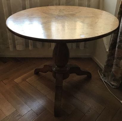 Tripod pedestal table
Walnut burl top inlaid...