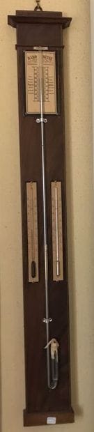 Barometer with cornice
Flamed mahogany with...