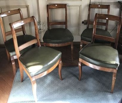 Suite of five walnut chairs
Reverse backrest
Transverse...