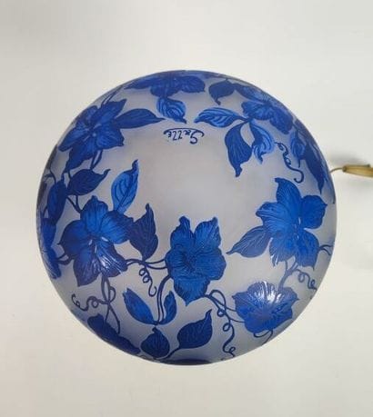 Mushroom lamp in blue glass with bindweed...
