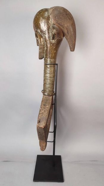 Reliquary guardian figure of the Kota type...