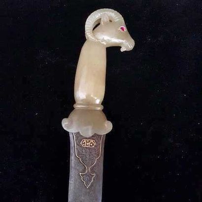Large Indian dagger of Mughal style. Khanjar...