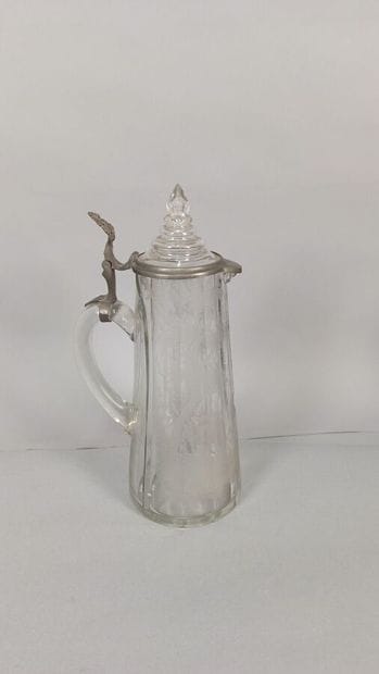 Bohemian crystal decanter
Height : 33 cm...