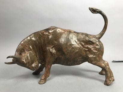 P. CHENE (XXth century)
Bull in patinated...