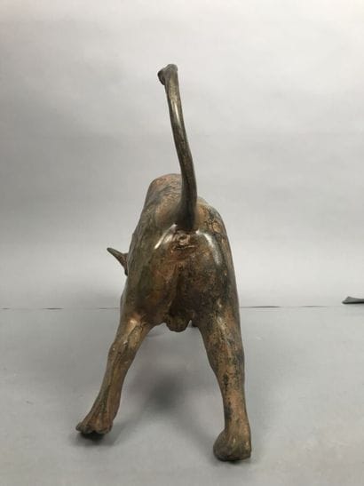 P. CHENE (XXth century)
Bull in patinated...