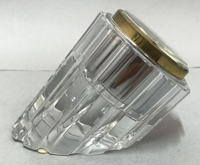 DAUM
Table clock in crystal
Length : 15 cm
Diameter...