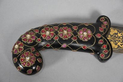 Indian Khanjar dagger with asymmetrical stock...