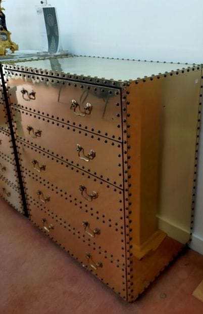 TRAVAIL CONTEMPORAIN
Paire de commodes en...