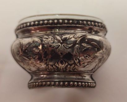 Pair of silver saltshakers
Weight : 18 g...