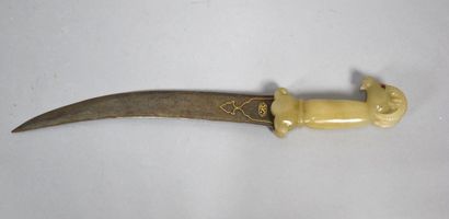 Large Indian dagger of Mughal style. Khanjar...