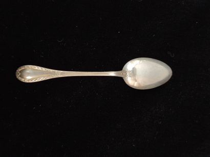 Lot of silver cutlery
Weight 200 gr