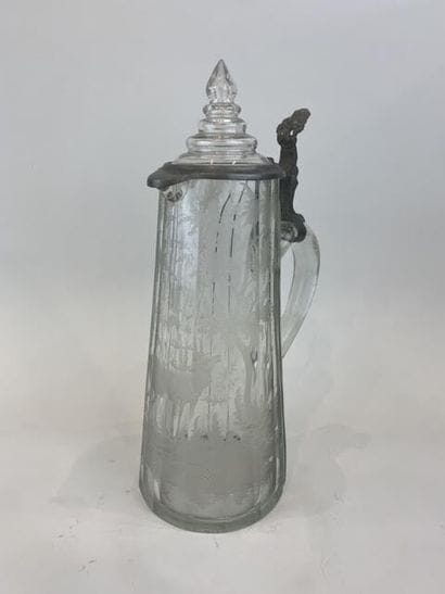 Bohemian crystal decanter
Height : 33 cm...