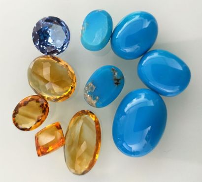 Lot of semi precious stones: citrines, spinel,...
