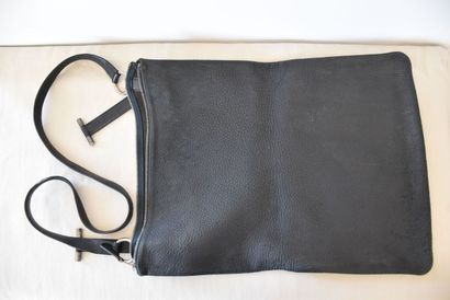 HERMES Paris
soft leather bag 
Height : 40...