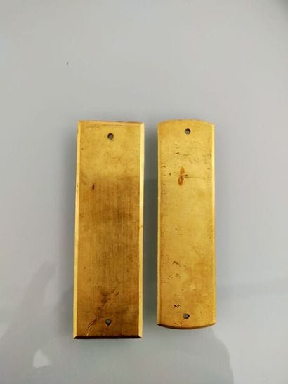 Two gold plates
Weight : 141.4 gr

Selling...
