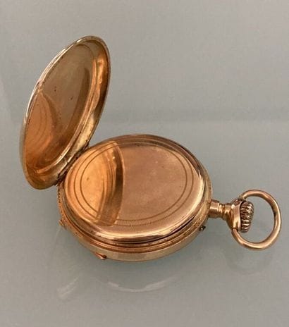 Pocket watch in 18k yellow gold
Gross weight...