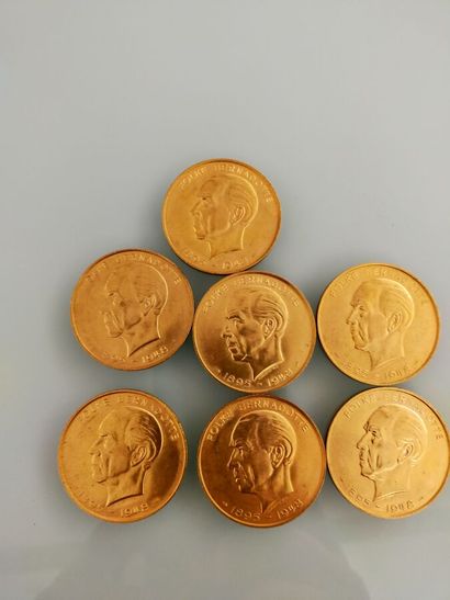 7 gold coins League of Red Cross Societies
Weight...