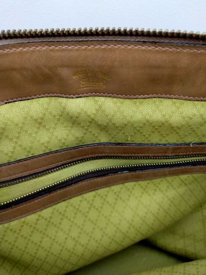 GUCCI
Brown leather travel bag
Height: 36...