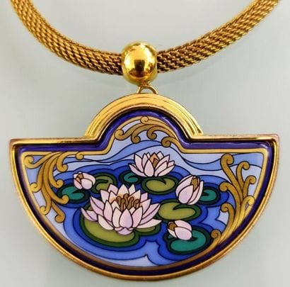 Michaela Frey, Vienna.
Set of enamelled gold...