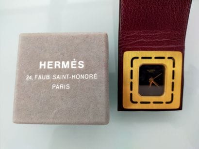 HERMES
Rectangular metal quartz travel alarm...