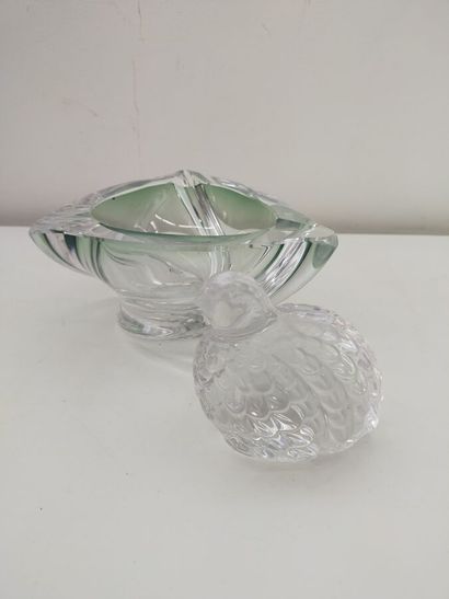 VAL SAINT LAMBERT
Ashtray and bird in cr...