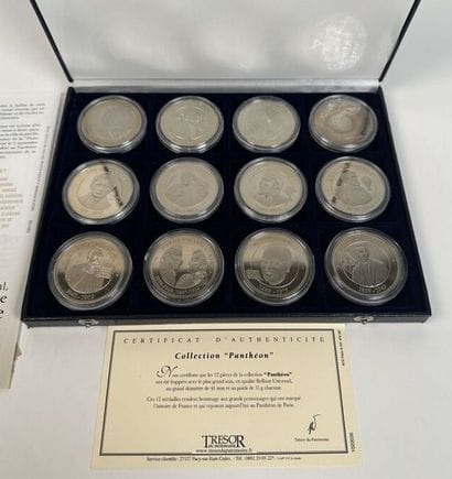 Box of 12 medals, Heritage Treasure, Pantheon...