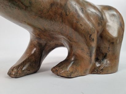 Pierre CHENET (XXth-XXIst)
Bear at rest
Bronze...